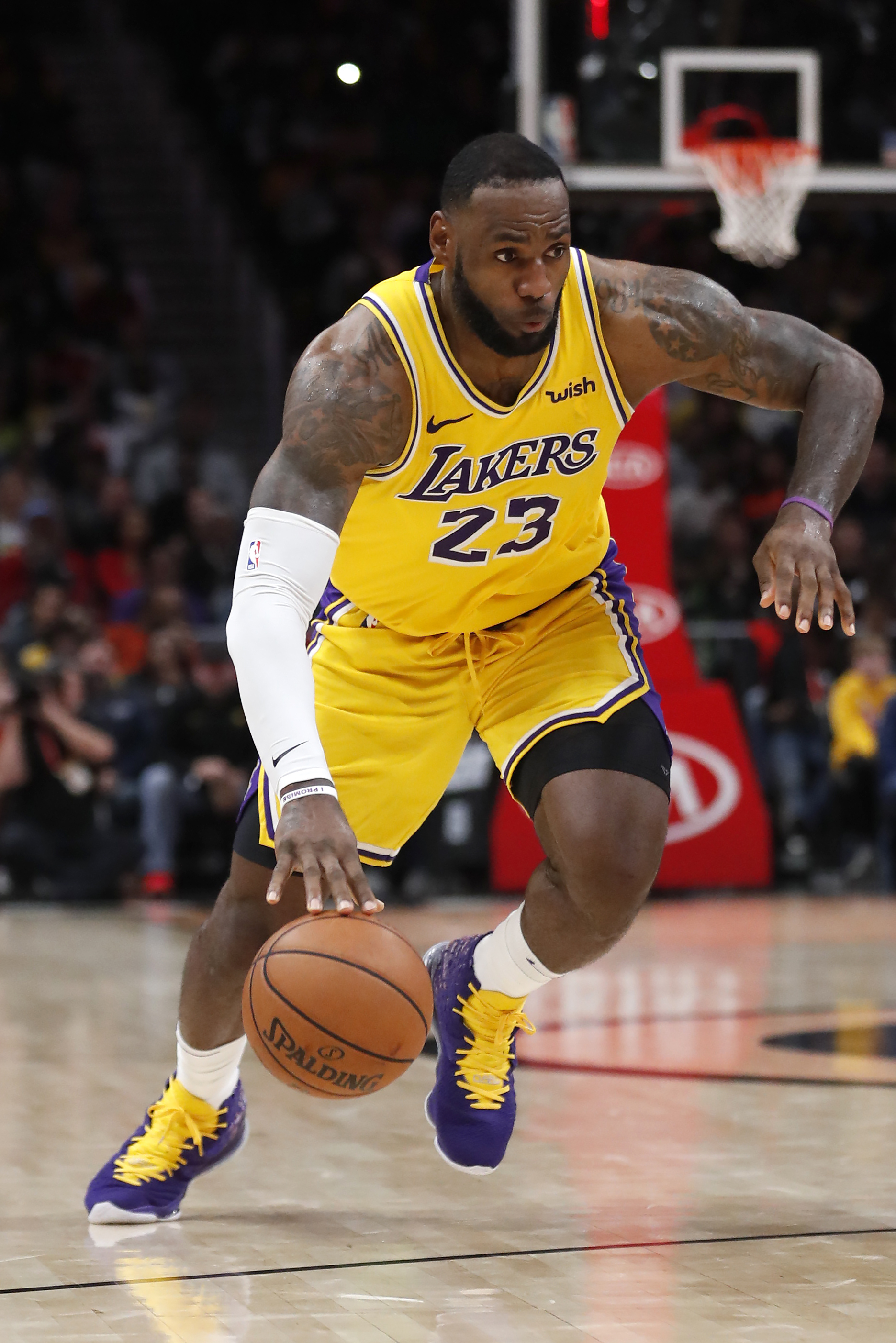 完成牵制 完成牵制