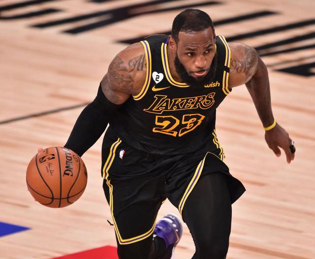 核心不在场 核心不在场